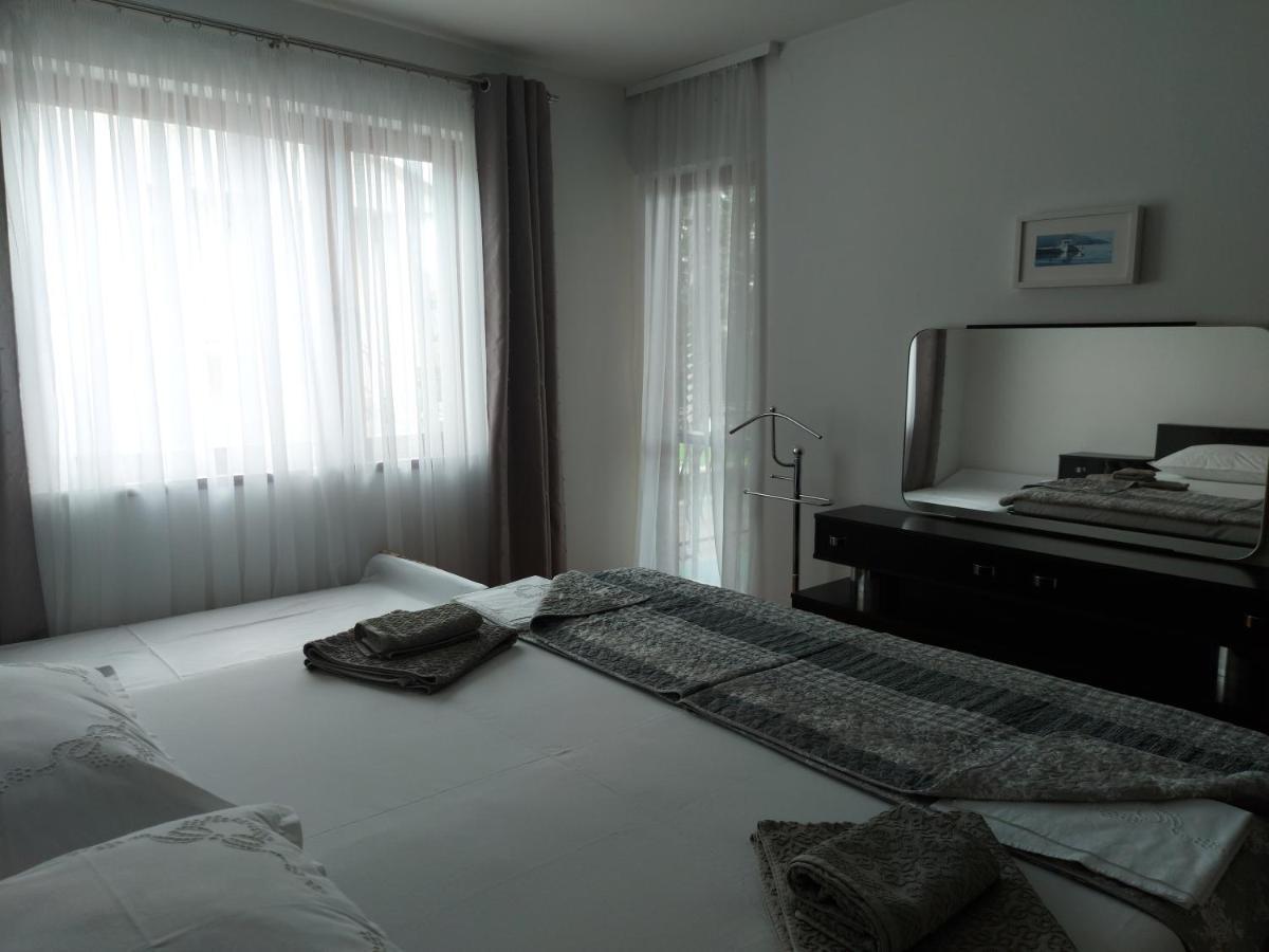 Apartment Kriskovic Novi Vinodolski Kültér fotó